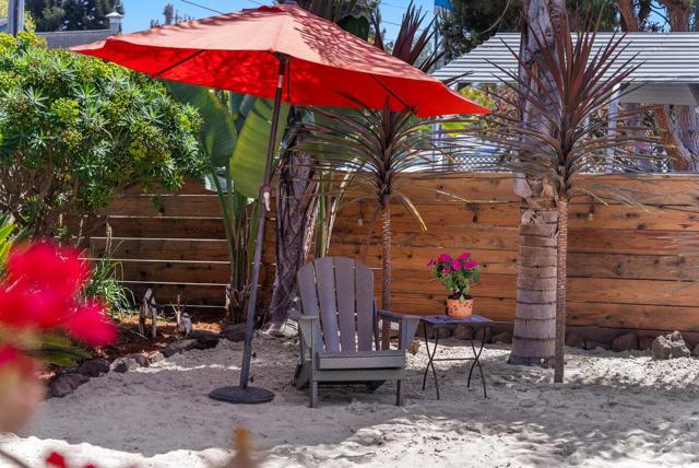 1965 42nd Avenue, Capitola CA: https://media.crmls.org/mediaz/8bc051ea-58d9-47ad-adf5-a70c9d326a1e.jpg