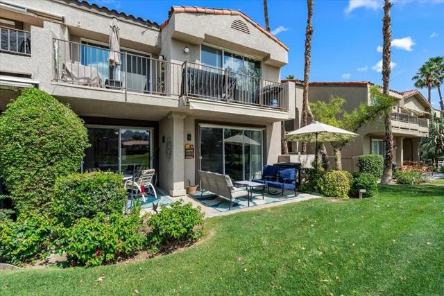 55331 Winged Foot, La Quinta CA: https://media.crmls.org/mediaz/8bc21b85-21fa-4a2b-8a98-49541fe85fdd.jpg