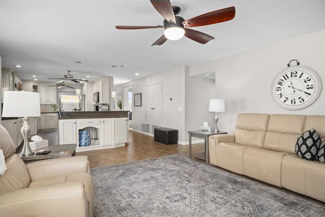 1990 Willowbrook Drive, Oceanside CA: https://media.crmls.org/mediaz/8bc277cf-1a84-44c1-ba39-ef7e8e7609cf.jpg