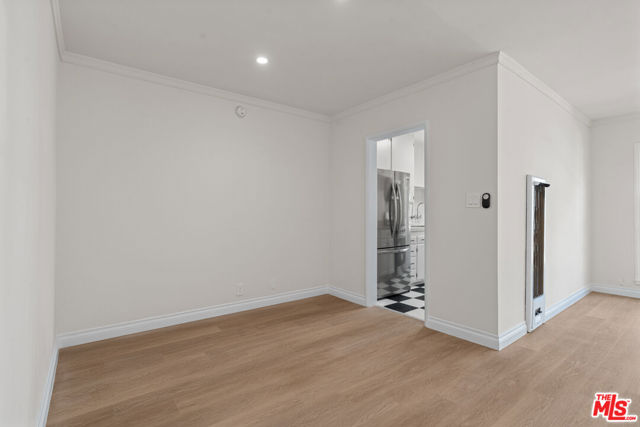 148 S Mccarty Drive, Beverly Hills CA: https://media.crmls.org/mediaz/8bc309e6-2b99-4245-9382-9b850d6863db.jpg