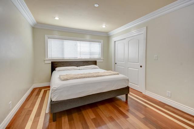 895 Greenwich Drive, Gilroy CA: https://media.crmls.org/mediaz/8bc31cf4-604d-4f8a-ab99-5e474ff6418e.jpg