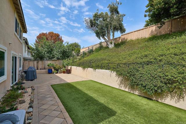 339 La Purisma Way, Oceanside CA: https://media.crmls.org/mediaz/8bc39415-0a8a-4961-a957-5231238fba72.jpg