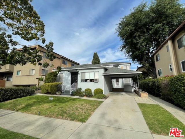 1533 Yale Street, Santa Monica CA: https://media.crmls.org/mediaz/8bc45899-6d36-48a9-bf6a-8eddd8d33d87.jpg