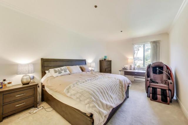525 Almer Road, Burlingame CA: https://media.crmls.org/mediaz/8bc45d1b-0862-416b-b018-98d4dd4cbccf.jpg