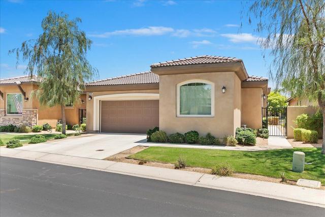 82685 Burnette Drive, Indio CA: https://media.crmls.org/mediaz/8bc479ef-0e57-4022-99fd-7e4e0990e50c.jpg