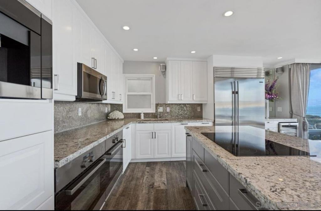 1219 Coast Blvd - photo 7
