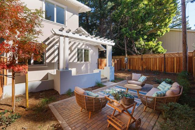 139 Flynn Avenue, Mountain View CA: https://media.crmls.org/mediaz/8bc4e4e7-003c-4ef8-9045-0f76c8eef6d7.jpg