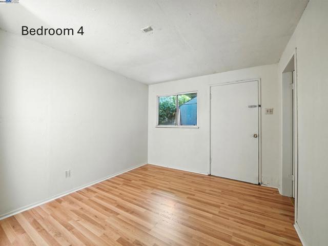 37114 Dondero Way, Fremont CA: https://media.crmls.org/mediaz/8bc4ec87-6b2a-46ee-b800-e1f76c0674b0.jpg