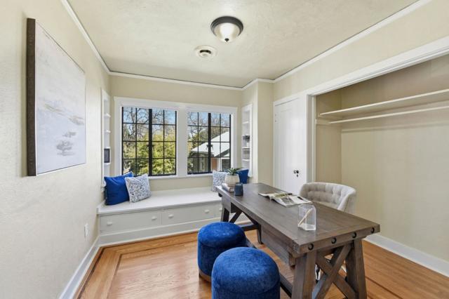 181 College Way, Auburn CA: https://media.crmls.org/mediaz/8bc50c00-6d6a-4362-b4d9-dacc06699976.jpg