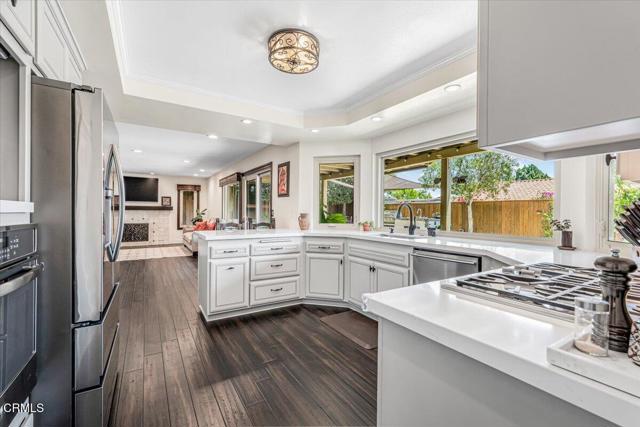 2458 Brookhill Drive, Camarillo CA: https://media.crmls.org/mediaz/8bc551b4-c38f-4c82-a202-4483249e8b52.jpg