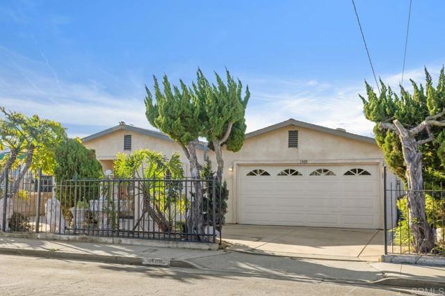 Image 1 of 40 For 1509 Loretta Street