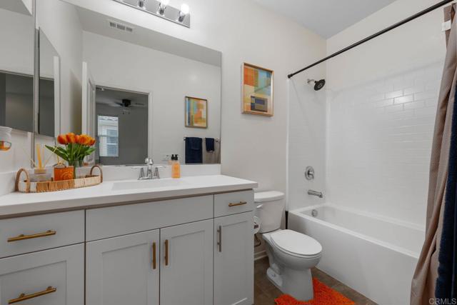 5441 San Roberto, San Diego CA: https://media.crmls.org/mediaz/8bc63745-03d2-4c83-954a-cb9181ff3c99.jpg