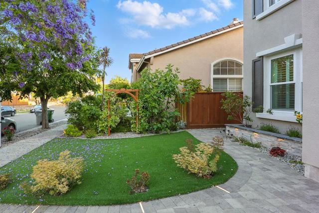 6751 Positano Lane, San Jose CA: https://media.crmls.org/mediaz/8bc6f0f9-5ca4-4f7b-a271-289e65e80577.jpg