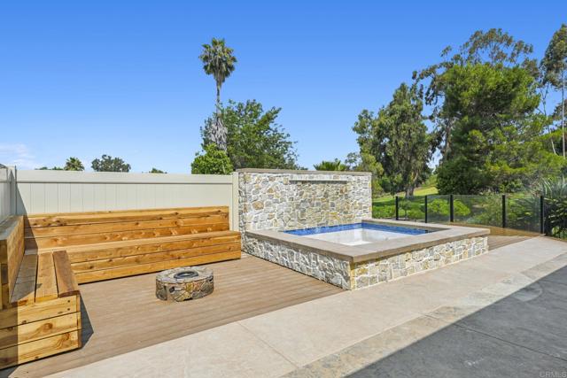 1176 LA SOMBRA Drive, San Marcos CA: https://media.crmls.org/mediaz/8bc802bb-959f-4839-a0d1-997fcf0f1edf.jpg
