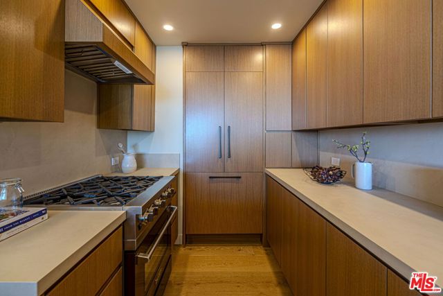 8787 Shoreham Drive, West Hollywood CA: https://media.crmls.org/mediaz/8bc838d8-587a-4a9d-a728-448bda49a4c5.jpg