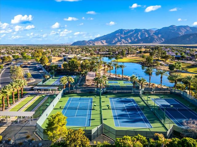 61466 Fire Barrel Drive, La Quinta CA: https://media.crmls.org/mediaz/8bc8ce02-8ac5-4218-a417-65756de01fc7.jpg