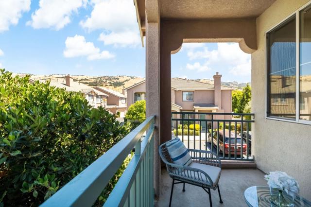 3581 Jasmine Circle, San Jose CA: https://media.crmls.org/mediaz/8bc9032b-9cad-4de1-bbf6-a13ff10ce590.jpg