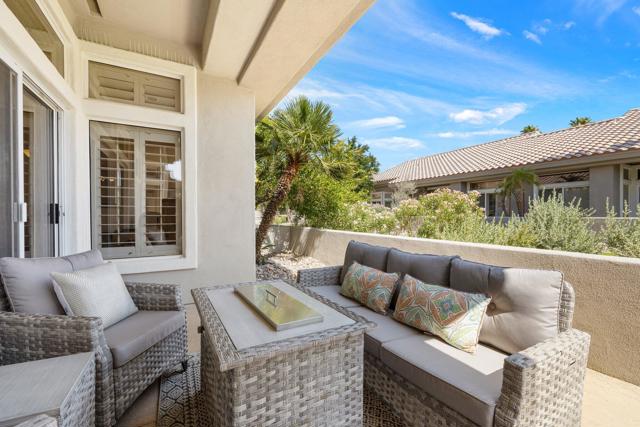 78352 Yucca Blossom Drive, Palm Desert CA: https://media.crmls.org/mediaz/8bc9cb50-0a04-4b20-a612-ce853d3b5c9e.jpg