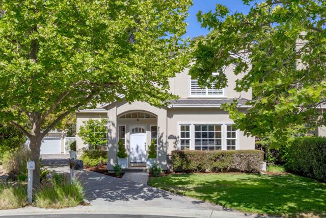 850 Arroyo Court, Palo Alto CA: https://media.crmls.org/mediaz/8bca5fa3-980e-4d0e-a712-0bfedb6dcae4.jpg