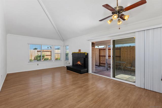 9530 Whellock Way, San Diego CA: https://media.crmls.org/mediaz/8bcb024e-6845-4681-a758-91db6beaabc6.jpg