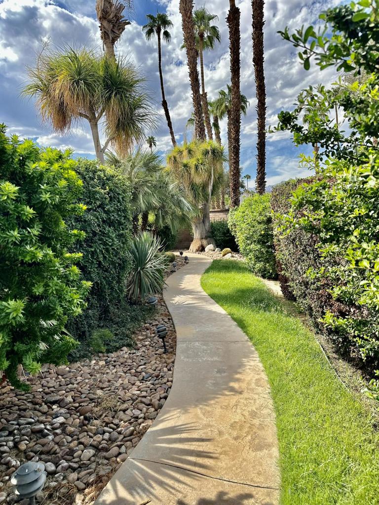 278 San Vicente Circle