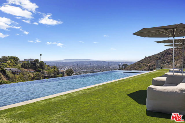 3 Bed Home for Sale in Los Angeles, California