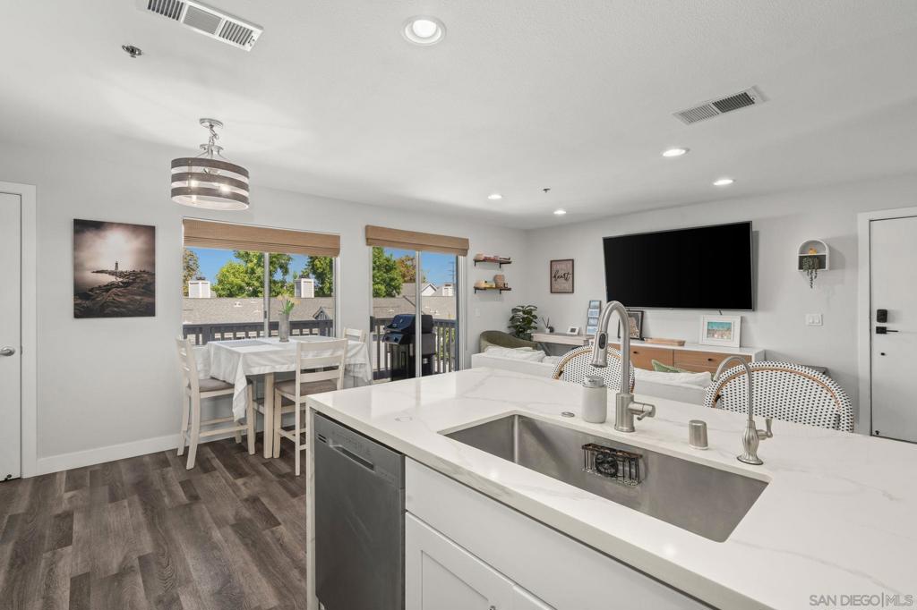 103 Mangano - photo 10