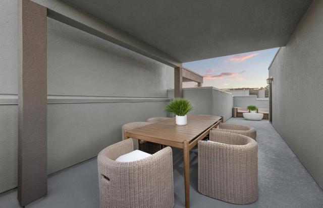 2305 Red Oak Court, San Mateo CA: https://media.crmls.org/mediaz/8bcedc73-0735-4761-b66d-ecb7c0b2e031.jpg