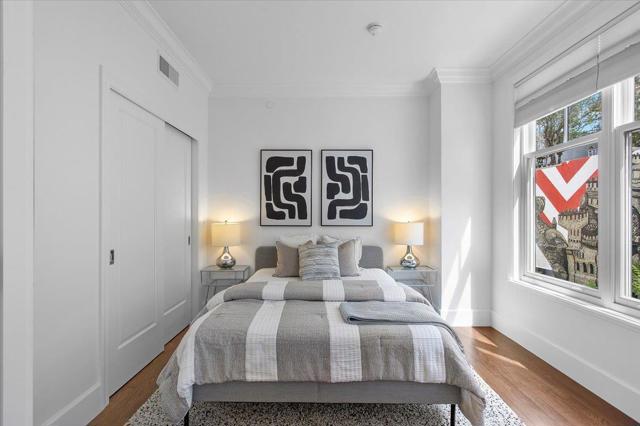 1645 Pacific Avenue, San Francisco CA: https://media.crmls.org/mediaz/8bcfbaeb-2019-410c-88fe-55deff14c634.jpg