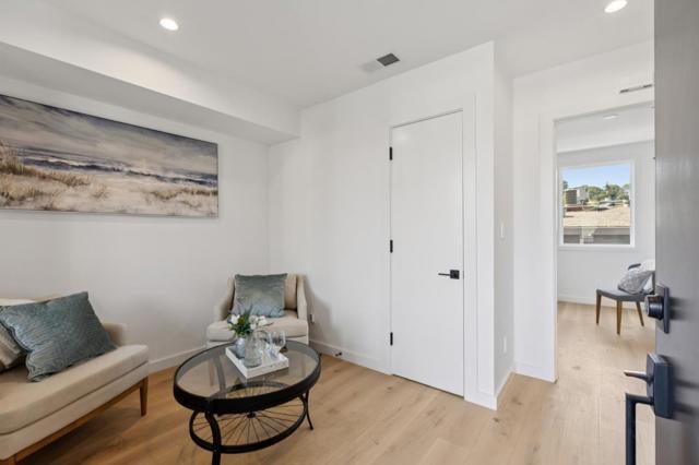 1433 Floribunda Avenue, Burlingame CA: https://media.crmls.org/mediaz/8bd10909-299b-4635-99aa-4f022b811440.jpg