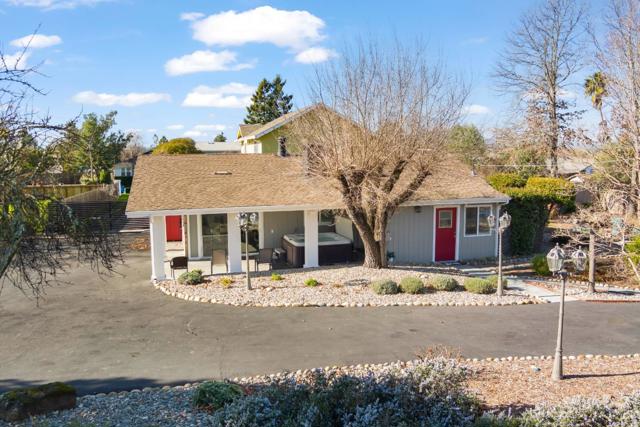 2180 Patton Ave, Napa CA: https://media.crmls.org/mediaz/8bd23806-7a7d-45d9-9e30-13e142502525.jpg