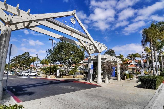 699 N Vulcan Avenue, Encinitas CA: https://media.crmls.org/mediaz/8bd2cb8f-ff84-4ad7-9af3-87b6db02756a.jpg