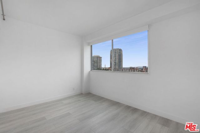 969 Hilgard Avenue, Los Angeles CA: https://media.crmls.org/mediaz/8bd2f118-2af5-40c9-927b-32a63bf8251c.jpg