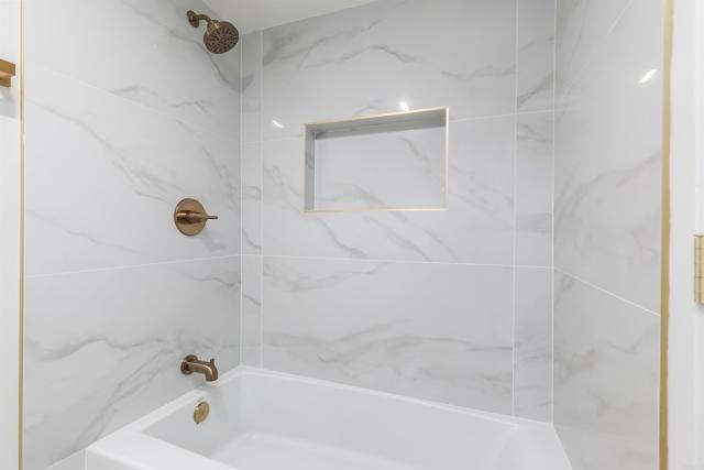 Detail Gallery Image 42 of 57 For 5166 via Portola, Oceanside,  CA 92057 - 4 Beds | 3 Baths