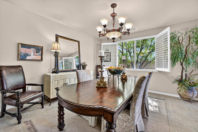 39492 Camino Piscina, Indio CA: https://media.crmls.org/mediaz/8bd491ea-a866-4330-a2f8-abf055a3cb47.jpg