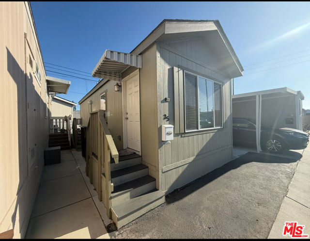 17024 S Western Avenue, Gardena CA: https://media.crmls.org/mediaz/8bd53443-5bba-4d21-8402-559bebfb195b.jpg