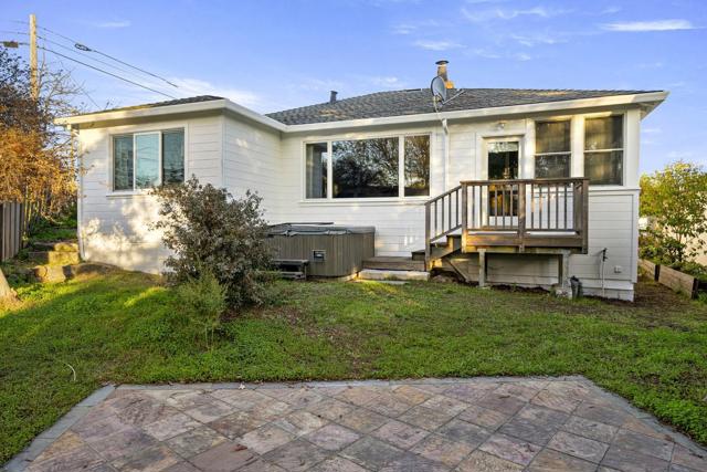 80 Hilltop Drive, San Carlos CA: https://media.crmls.org/mediaz/8bd6529d-db98-4dc2-bb42-0f67a5ac1bc5.jpg