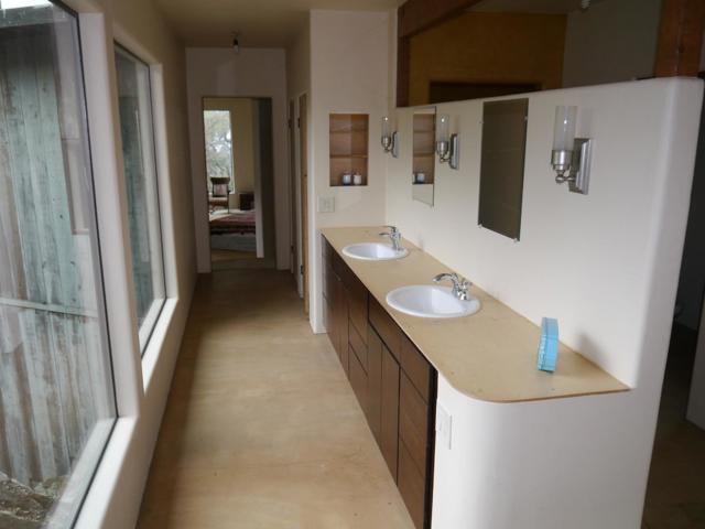 39450 Tassajara Road, Carmel Valley CA: https://media.crmls.org/mediaz/8bd66c10-8103-46aa-a541-b32e757e5949.jpg