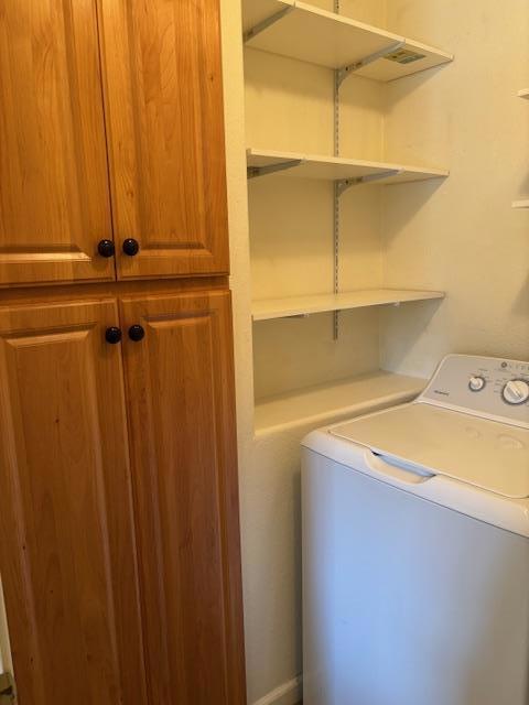 1360 Shady Lane, Turlock CA: https://media.crmls.org/mediaz/8bd8c1fb-0287-4b38-822d-77b963ef64b2.jpg