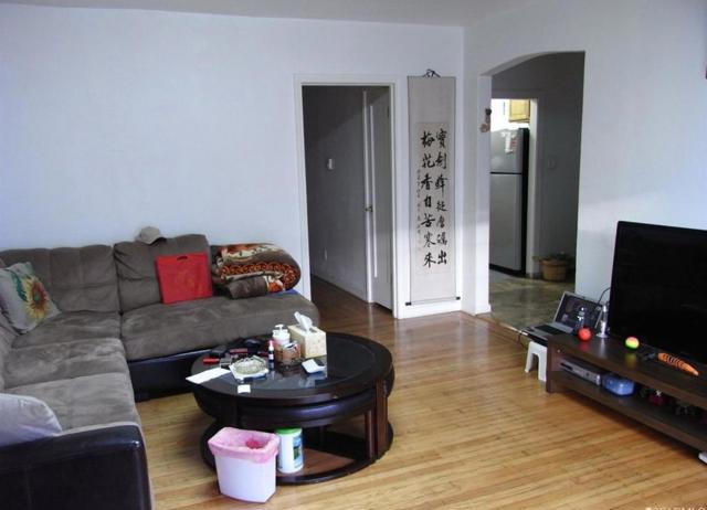 1122 Gilman Avenue, San Francisco CA: https://media.crmls.org/mediaz/8bd91787-54a1-4cd4-a85c-435e783ad1e7.jpg