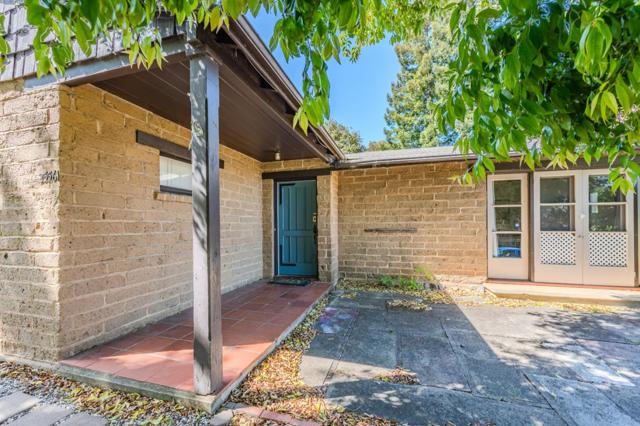 25561 University Court, Hayward CA: https://media.crmls.org/mediaz/8bda3e84-0c34-499f-9101-239776ef6be7.jpg