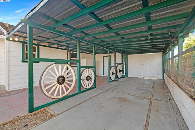 Image 46 of 59 For 4135 Vasco Rd
