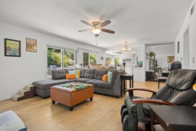 2325 Parkway Drive, Camarillo CA: https://media.crmls.org/mediaz/8bdac4a8-3504-4608-be5a-6139e7cd864b.jpg