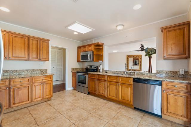 644 Eldorado Drive, Escondido CA: https://media.crmls.org/mediaz/8bdade1f-9261-4a0e-b026-9aa5b36ad19d.jpg