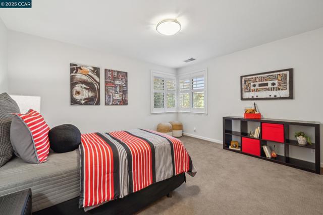 460 Silver Hollow Drive, Walnut Creek CA: https://media.crmls.org/mediaz/8bdb54b0-7406-422a-9ab3-735326c0833e.jpg