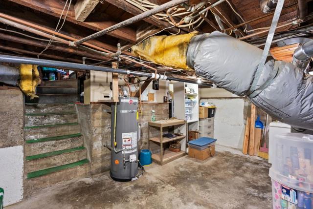 1486 Newport Avenue, San Jose CA: https://media.crmls.org/mediaz/8bdb8dc5-79d9-4697-83a2-a00890164492.jpg