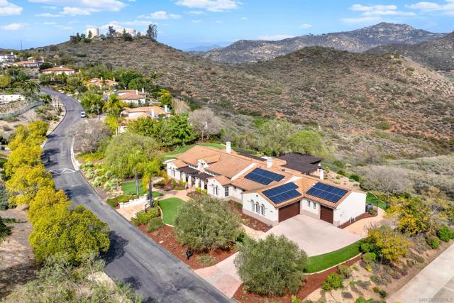 17055 Butterfield Trl, Poway, California 92064, 4 Bedrooms Bedrooms, ,3 BathroomsBathrooms,Single Family Residence,For Sale,Butterfield Trl,250020275SD