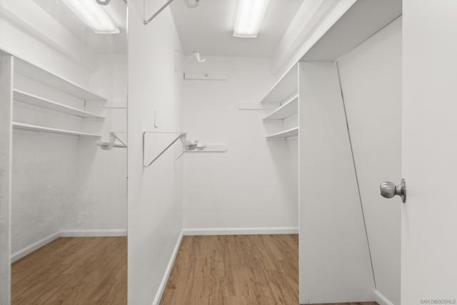 9811 Eucalyptus St, Spring Valley CA: https://media.crmls.org/mediaz/8bdcb565-979e-487f-8639-2d37cc2dad1e.jpg