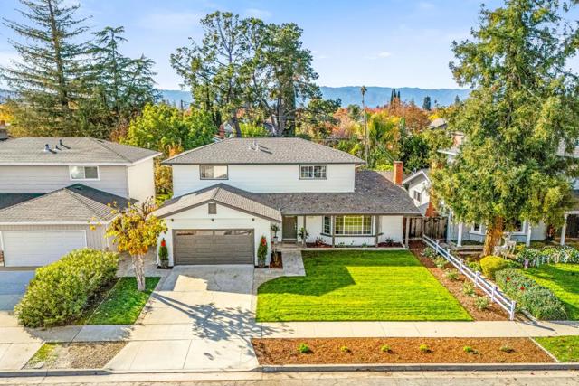 1688 Grizilo Drive, San Jose CA: https://media.crmls.org/mediaz/8bdcd3df-595f-4038-bf2b-b6c42757b0dd.jpg