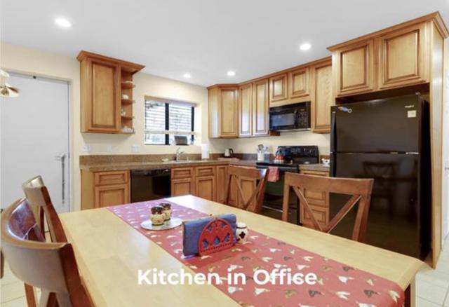 19963 Hale Avenue, Morgan Hill CA: https://media.crmls.org/mediaz/8bddca38-4afe-424e-a9d6-2b6cb7bdd556.jpg